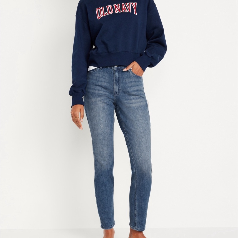 NWT old navy jeans , no blemishes perfect condition